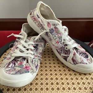 floral print no tie sneakers